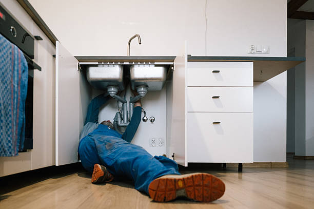 Professional Drain Cleaning technician working in Villa Park, IL
